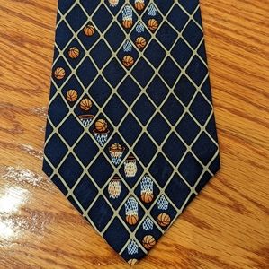 Retro 1995 Nicole Miller Novelty basketball tie.